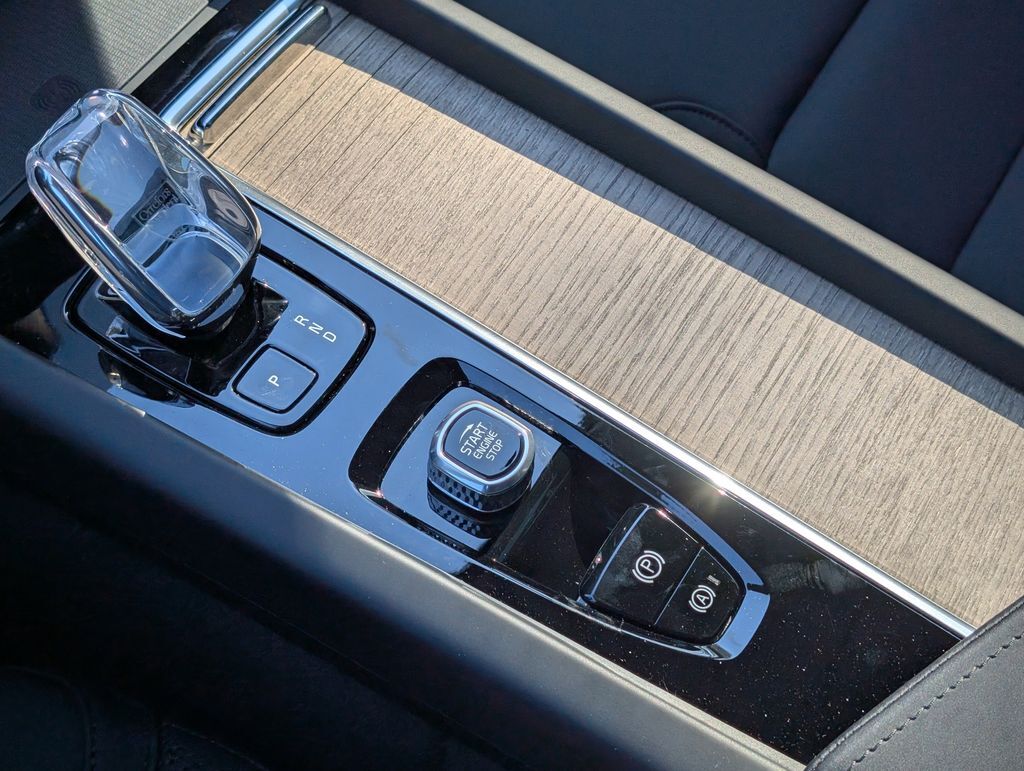 2026 Volvo XC60 Plug-In Hybrid T8 Plus Hunt Valley MD