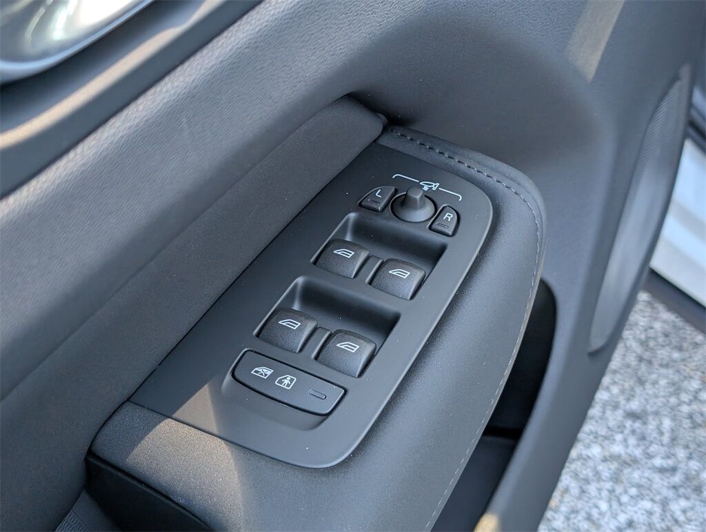 2026 Volvo XC60 Plug-In Hybrid T8 Plus Hunt Valley MD