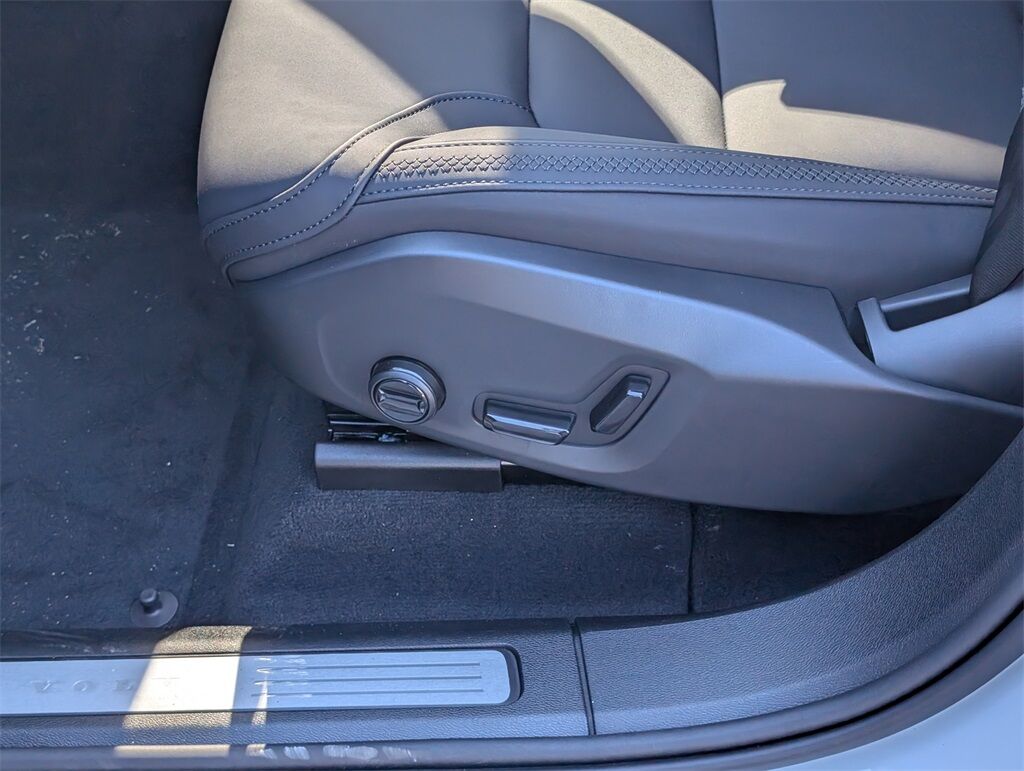 2026 Volvo XC60 Plug-In Hybrid T8 Plus Hunt Valley MD