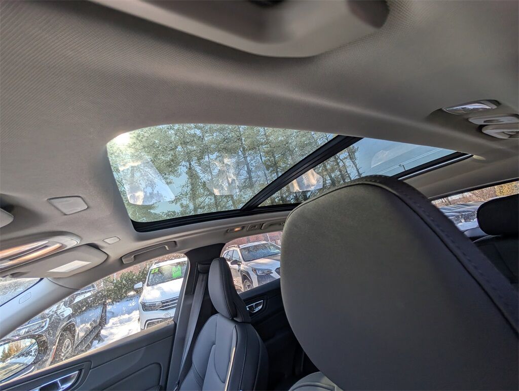 2026 Volvo XC60 Plug-In Hybrid T8 Plus Hunt Valley MD