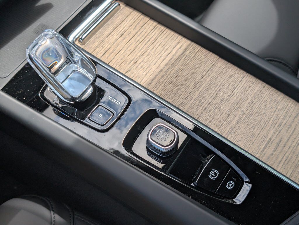 2026 Volvo XC60 Plug-In Hybrid T8 Plus Hunt Valley MD