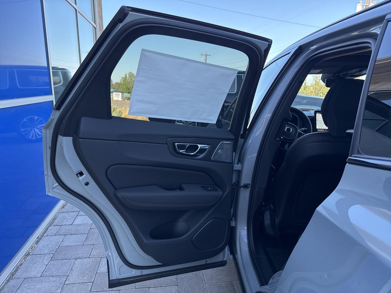 2026 Volvo XC60 Plug-In Hybrid T8 Ultra Black Edition Bend OR