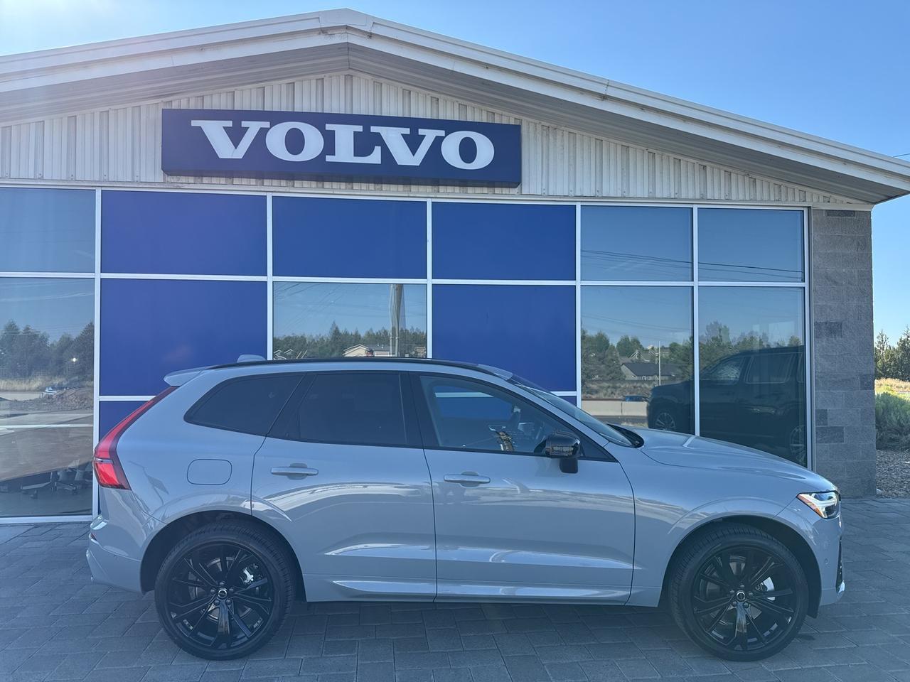 2026 Volvo XC60 Plug-In Hybrid T8 Ultra Black Edition Bend OR