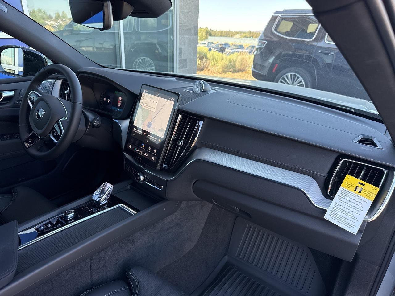 2026 Volvo XC60 Plug-In Hybrid T8 Ultra Black Edition Bend OR