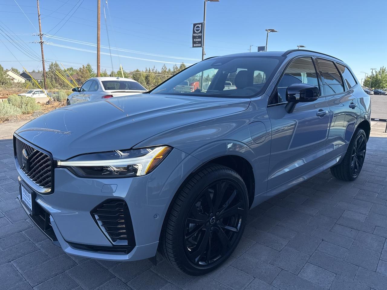 2026 Volvo XC60 Plug-In Hybrid T8 Ultra Black Edition Bend OR