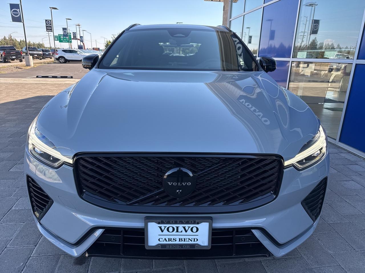 2026 Volvo XC60 Plug-In Hybrid T8 Ultra Black Edition Bend OR