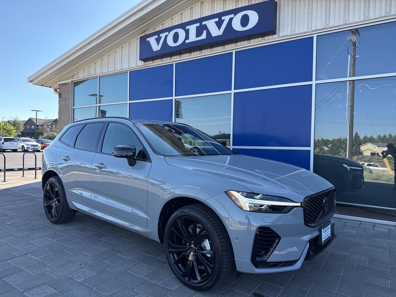 2026 Volvo XC60 Plug-In Hybrid T8 Ultra Black Edition Bend OR