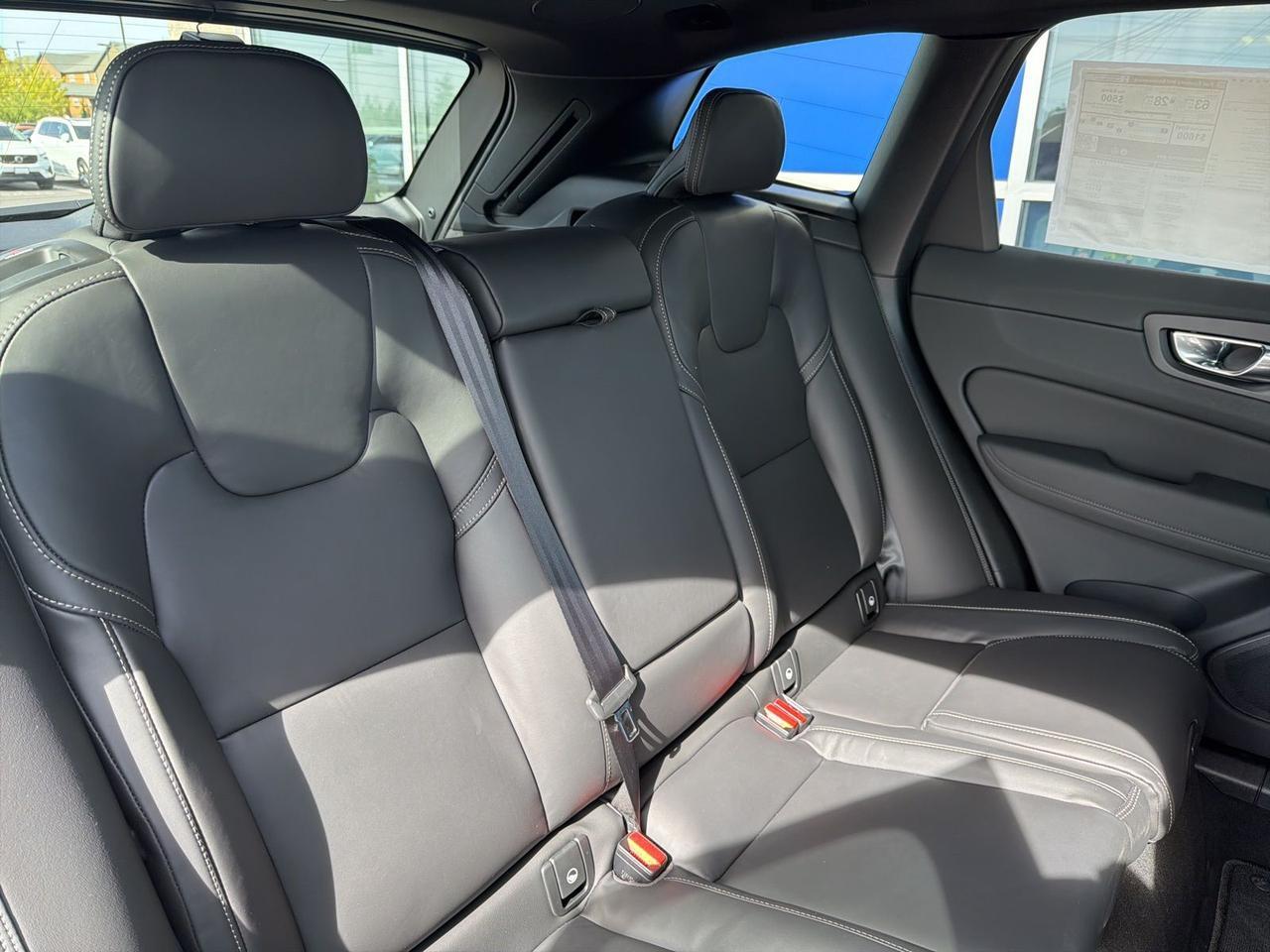 2026 Volvo XC60 Plug-In Hybrid T8 Ultra Black Edition Bend OR