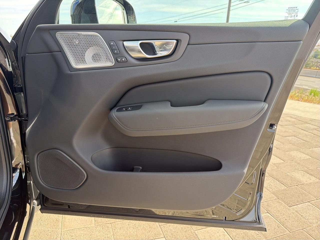 2026 Volvo XC60 Plug-In Hybrid T8 Ultra Black Edition Bend OR