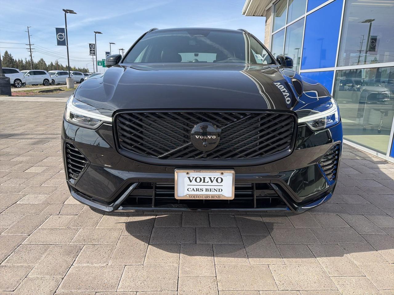 2026 Volvo XC60 Plug-In Hybrid T8 Ultra Black Edition Bend OR