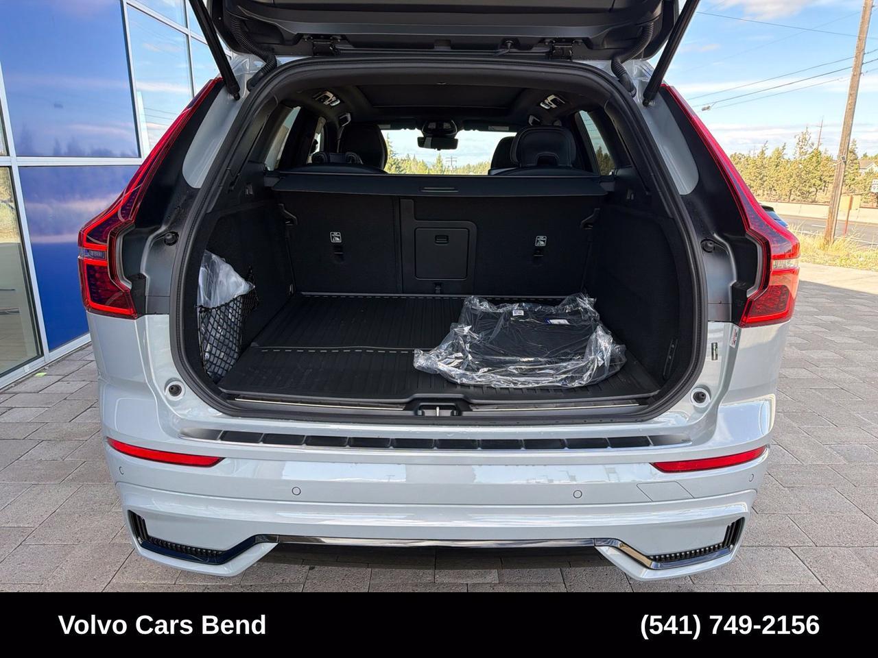 2026 Volvo XC60 Plug-In Hybrid T8 Ultra Black Edition Bend OR