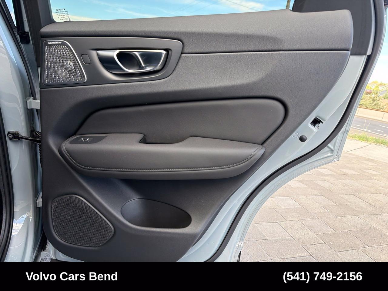 2026 Volvo XC60 Plug-In Hybrid T8 Ultra Black Edition Bend OR