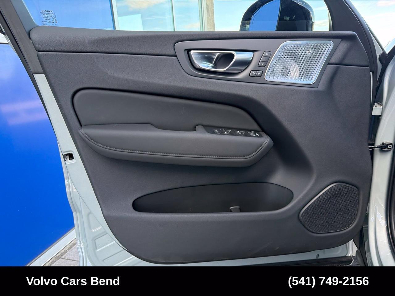 2026 Volvo XC60 Plug-In Hybrid T8 Ultra Black Edition Bend OR
