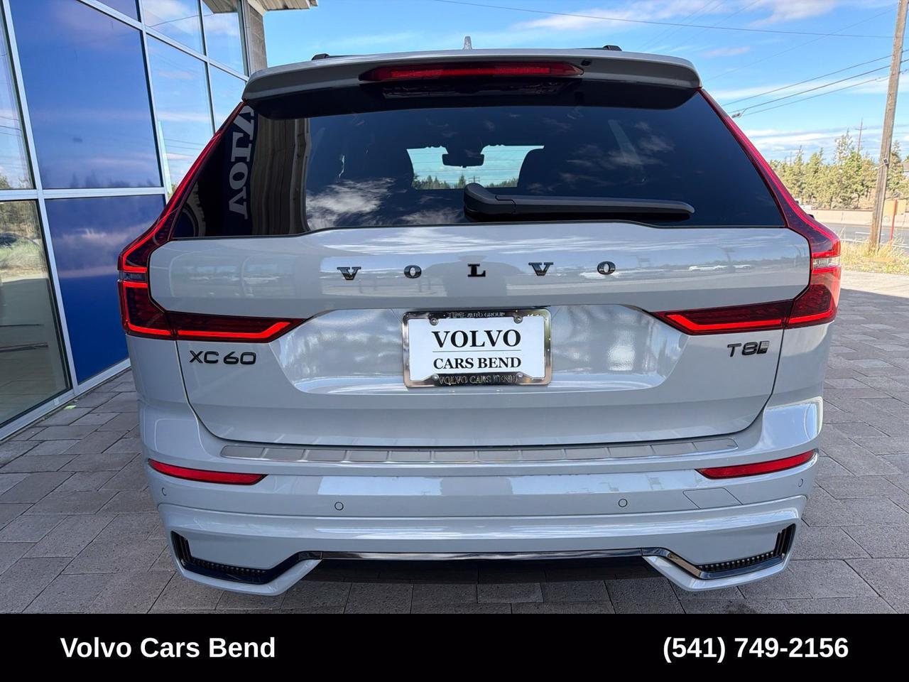 2026 Volvo XC60 Plug-In Hybrid T8 Ultra Black Edition Bend OR