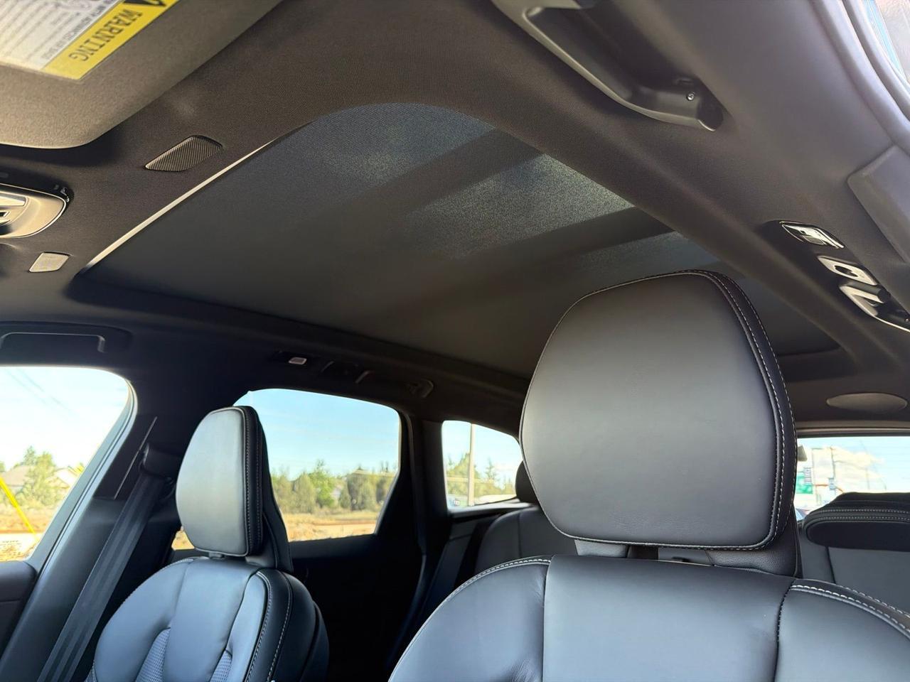 2026 Volvo XC60 Plug-In Hybrid T8 Ultra Black Edition Bend OR