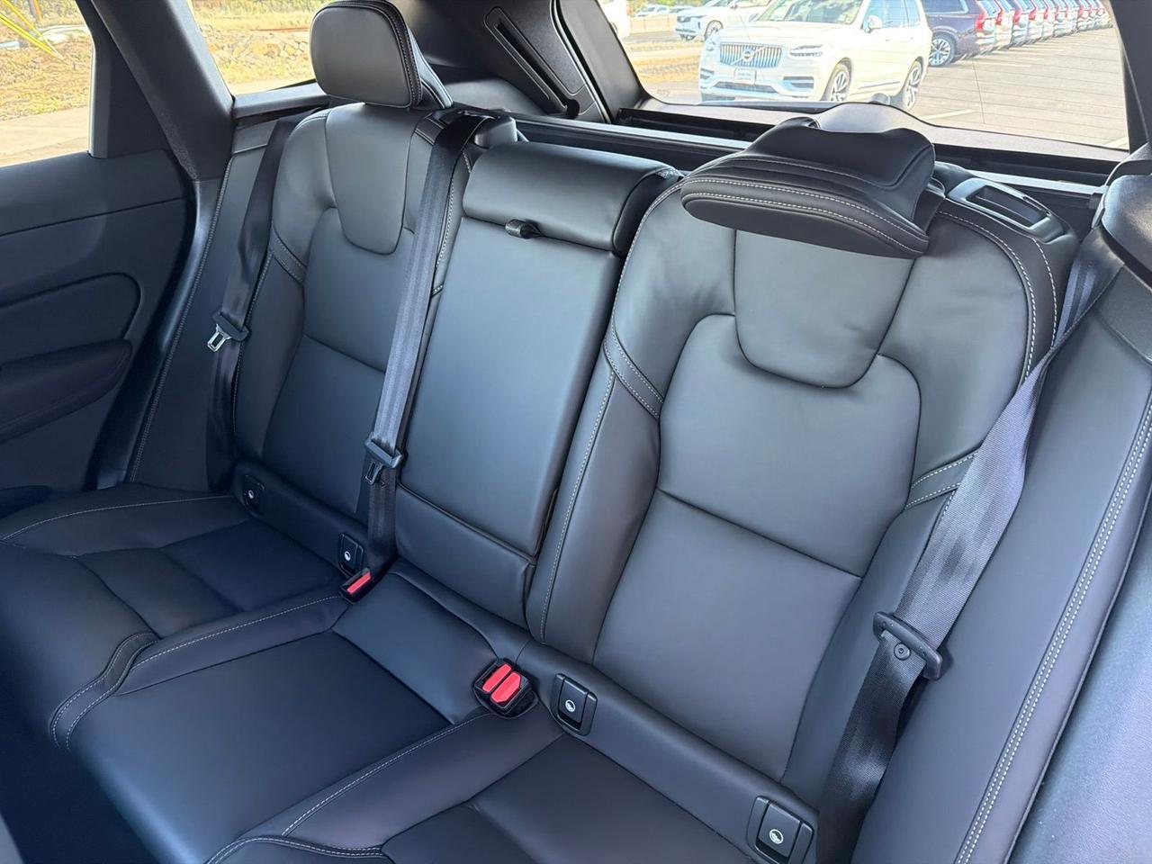 2026 Volvo XC60 Plug-In Hybrid T8 Ultra Black Edition Bend OR