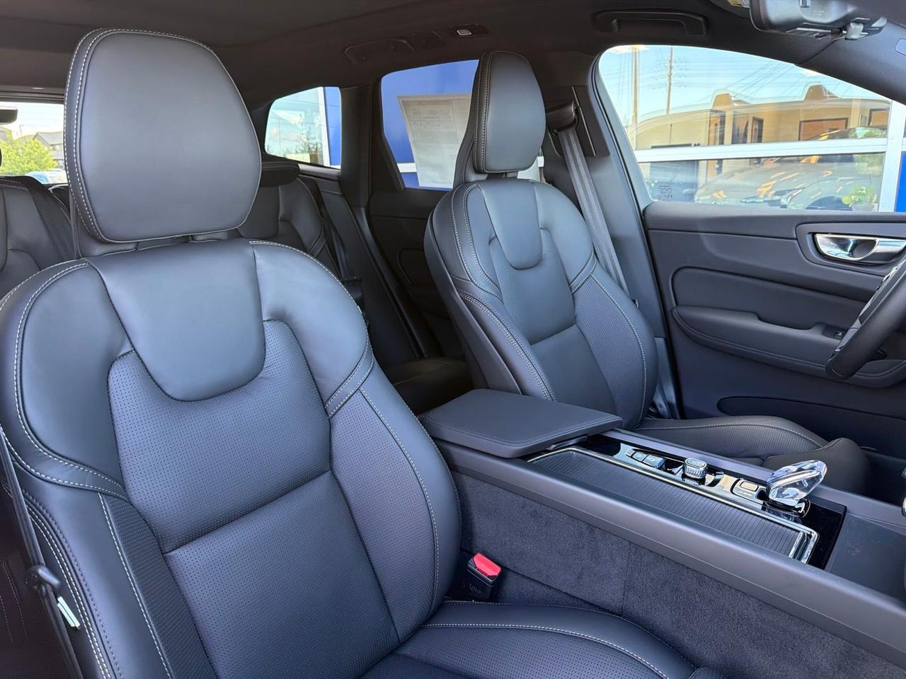 2026 Volvo XC60 Plug-In Hybrid T8 Ultra Black Edition Bend OR