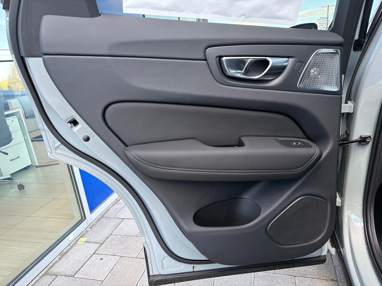 2026 Volvo XC60 Plug-In Hybrid T8 Ultra Black Edition Bend OR