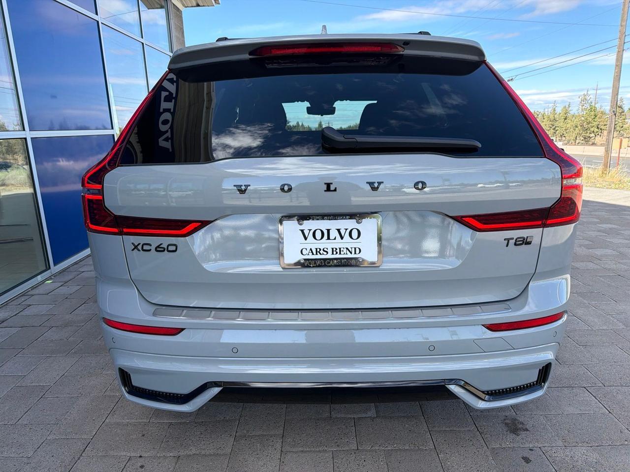 2026 Volvo XC60 Plug-In Hybrid T8 Ultra Black Edition Bend OR