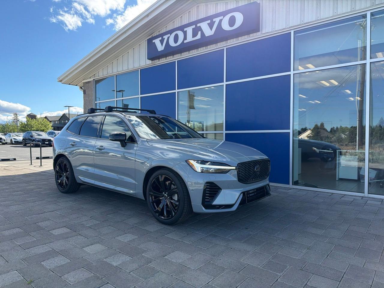 2026 Volvo XC60 Plug-In Hybrid T8 Ultra Black Edition