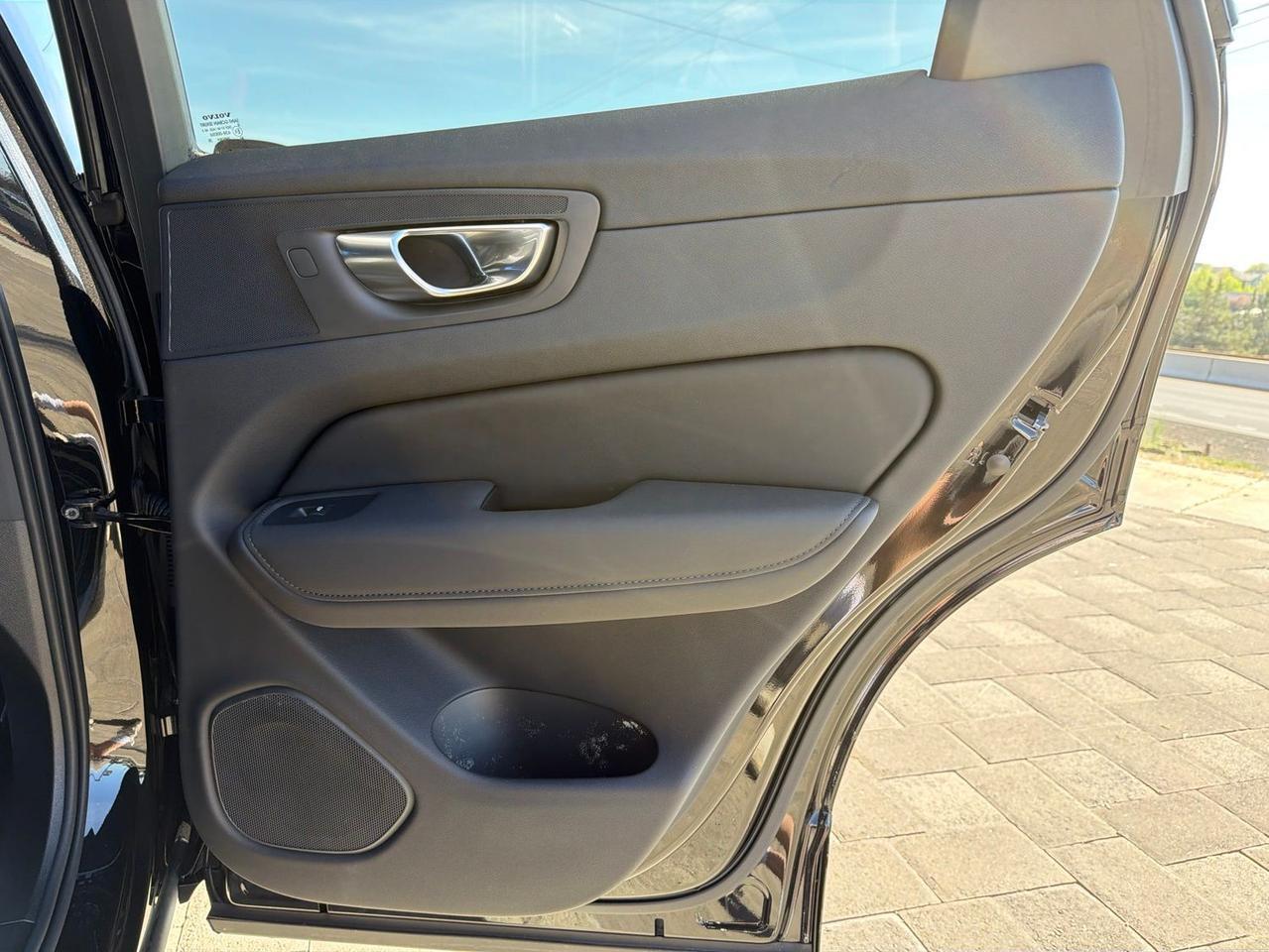 2026 Volvo XC60 Plug-In Hybrid T8 Ultra Black Edition Bend OR