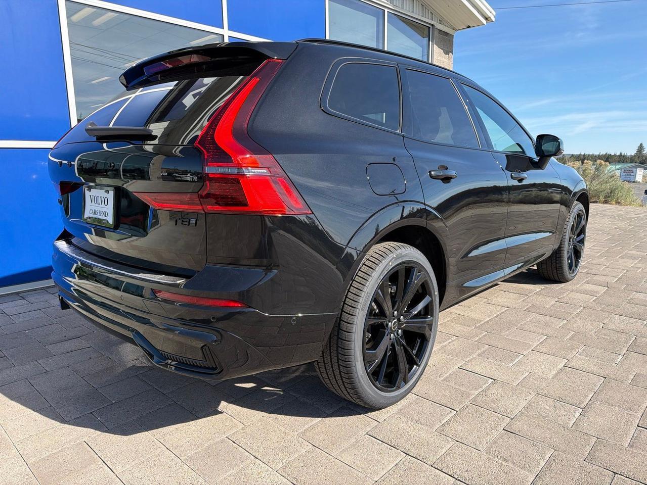 2026 Volvo XC60 Plug-In Hybrid T8 Ultra Black Edition Bend OR