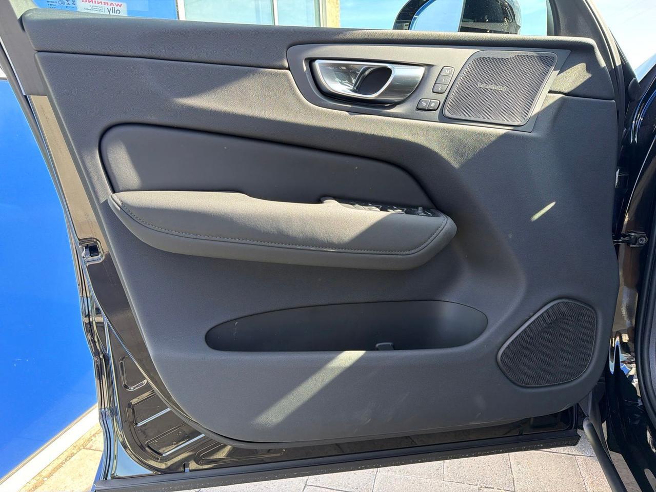 2026 Volvo XC60 Plug-In Hybrid T8 Ultra Black Edition Bend OR