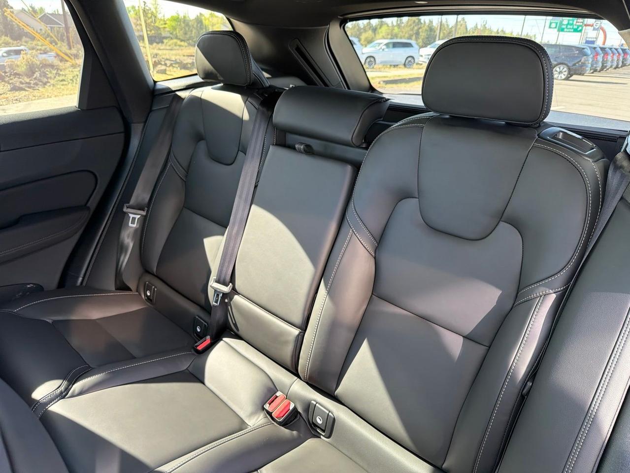 2026 Volvo XC60 Plug-In Hybrid T8 Ultra Black Edition Bend OR