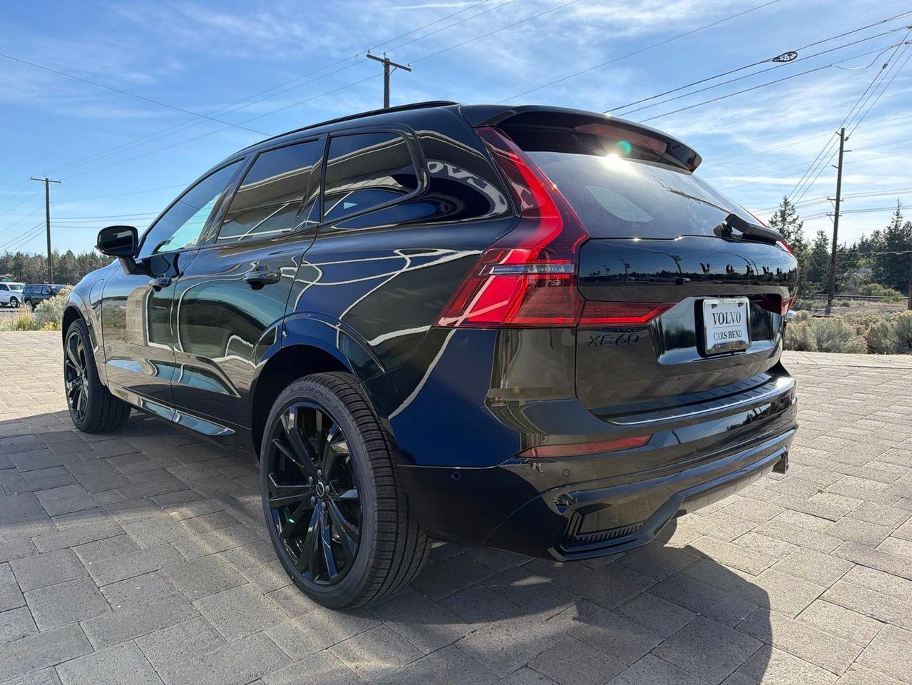 2026 Volvo XC60 Plug-In Hybrid T8 Ultra Black Edition Bend OR