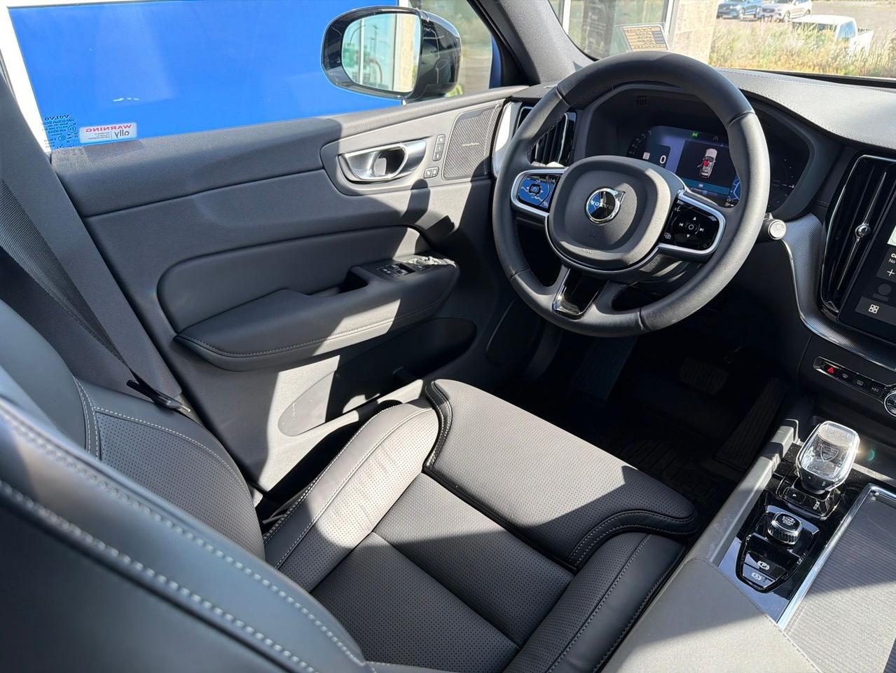 2026 Volvo XC60 Plug-In Hybrid T8 Ultra Black Edition Bend OR