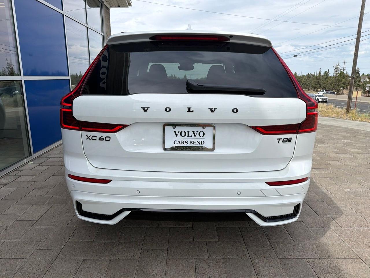 2026 Volvo XC60 Plug-In Hybrid T8 Ultra Black Edition Bend OR