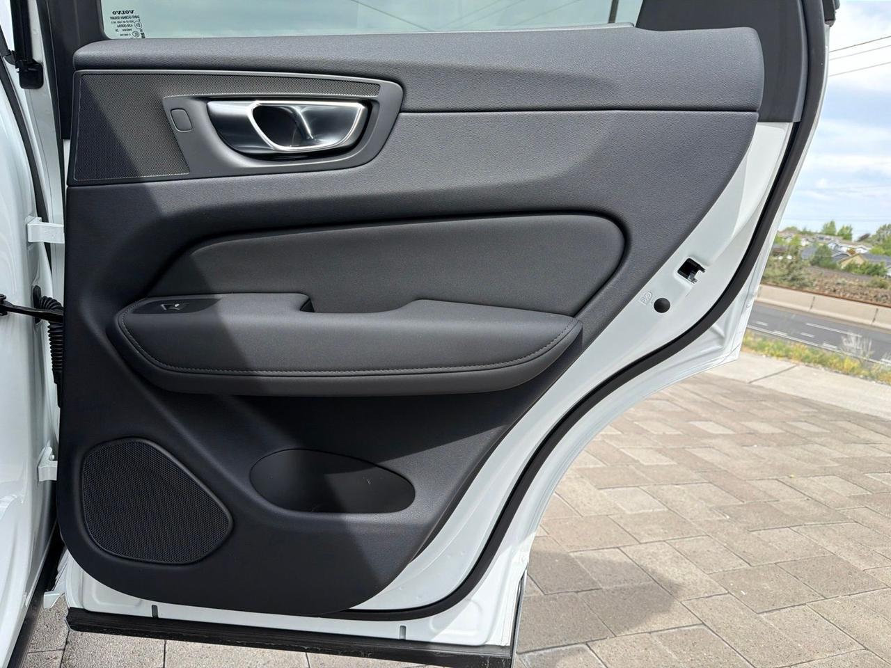 2026 Volvo XC60 Plug-In Hybrid T8 Ultra Black Edition Bend OR