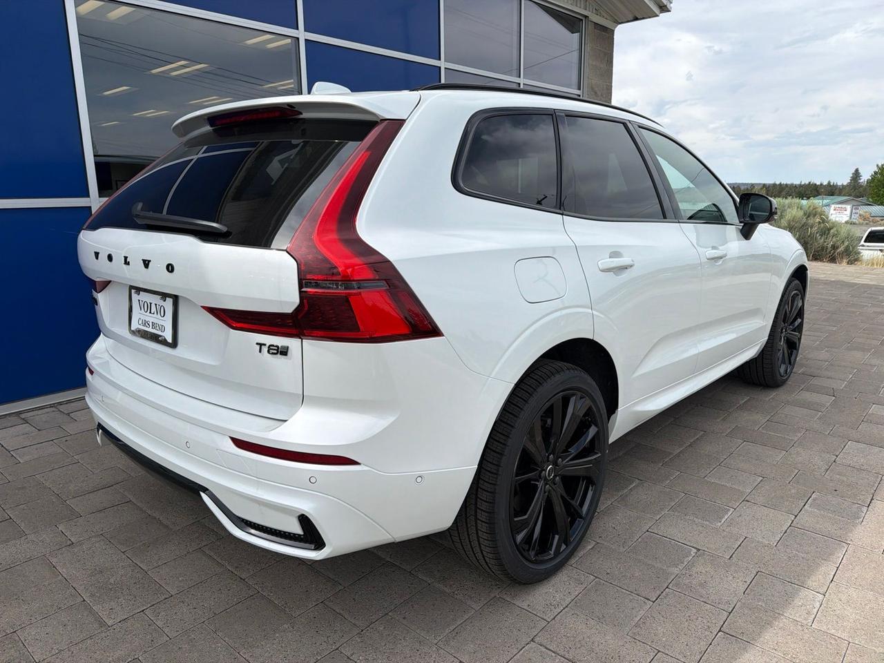 2026 Volvo XC60 Plug-In Hybrid T8 Ultra Black Edition Bend OR