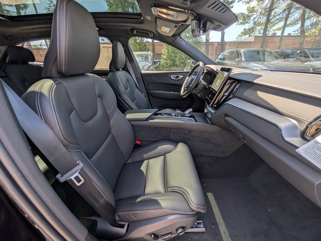 2026 Volvo XC60 Plug-In Hybrid T8 Ultra Black Edition Hunt Valley MD