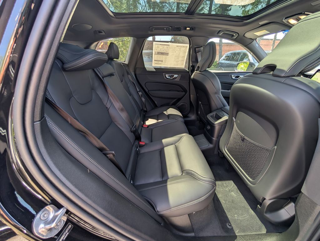 2026 Volvo XC60 Plug-In Hybrid T8 Ultra Black Edition Hunt Valley MD