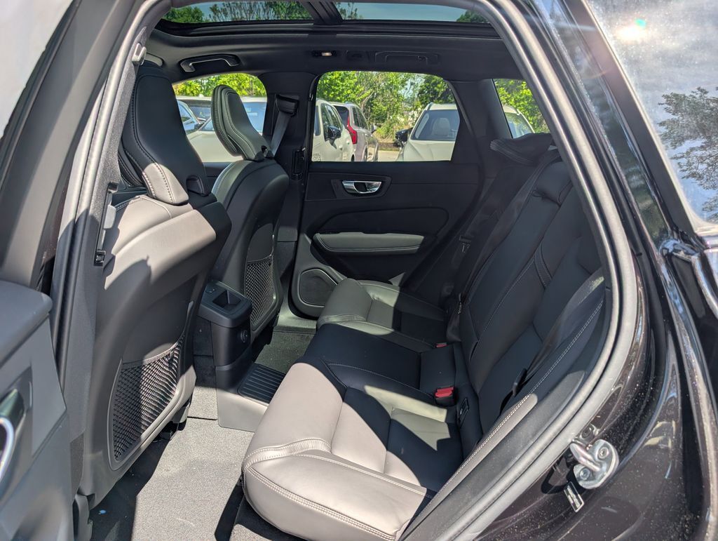 2026 Volvo XC60 Plug-In Hybrid T8 Ultra Black Edition Hunt Valley MD