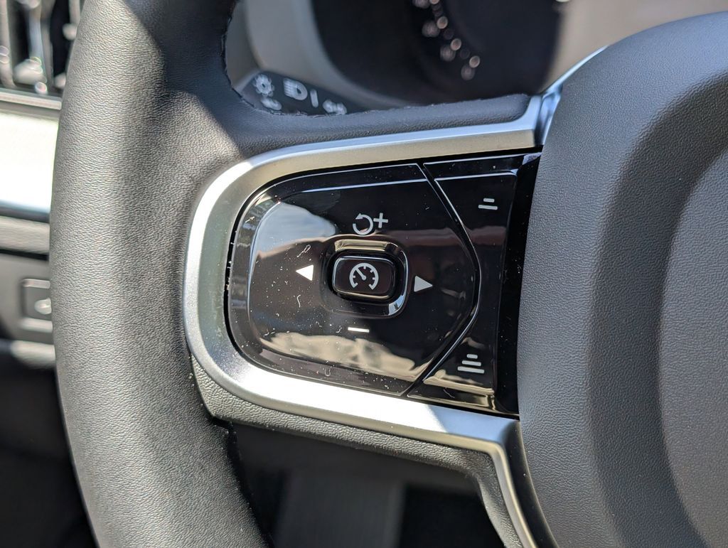 2026 Volvo XC60 Plug-In Hybrid T8 Ultra Black Edition Hunt Valley MD