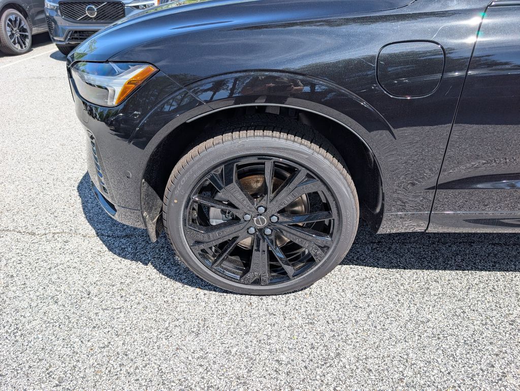 2026 Volvo XC60 Plug-In Hybrid T8 Ultra Black Edition Hunt Valley MD