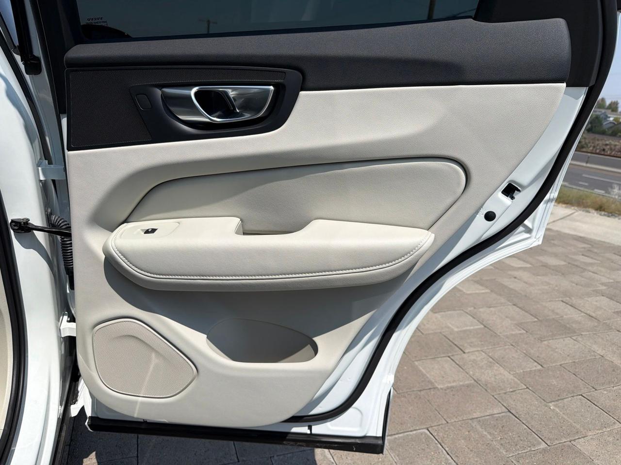 2026 Volvo XC60 Plug-In Hybrid T8 Ultra Bend OR