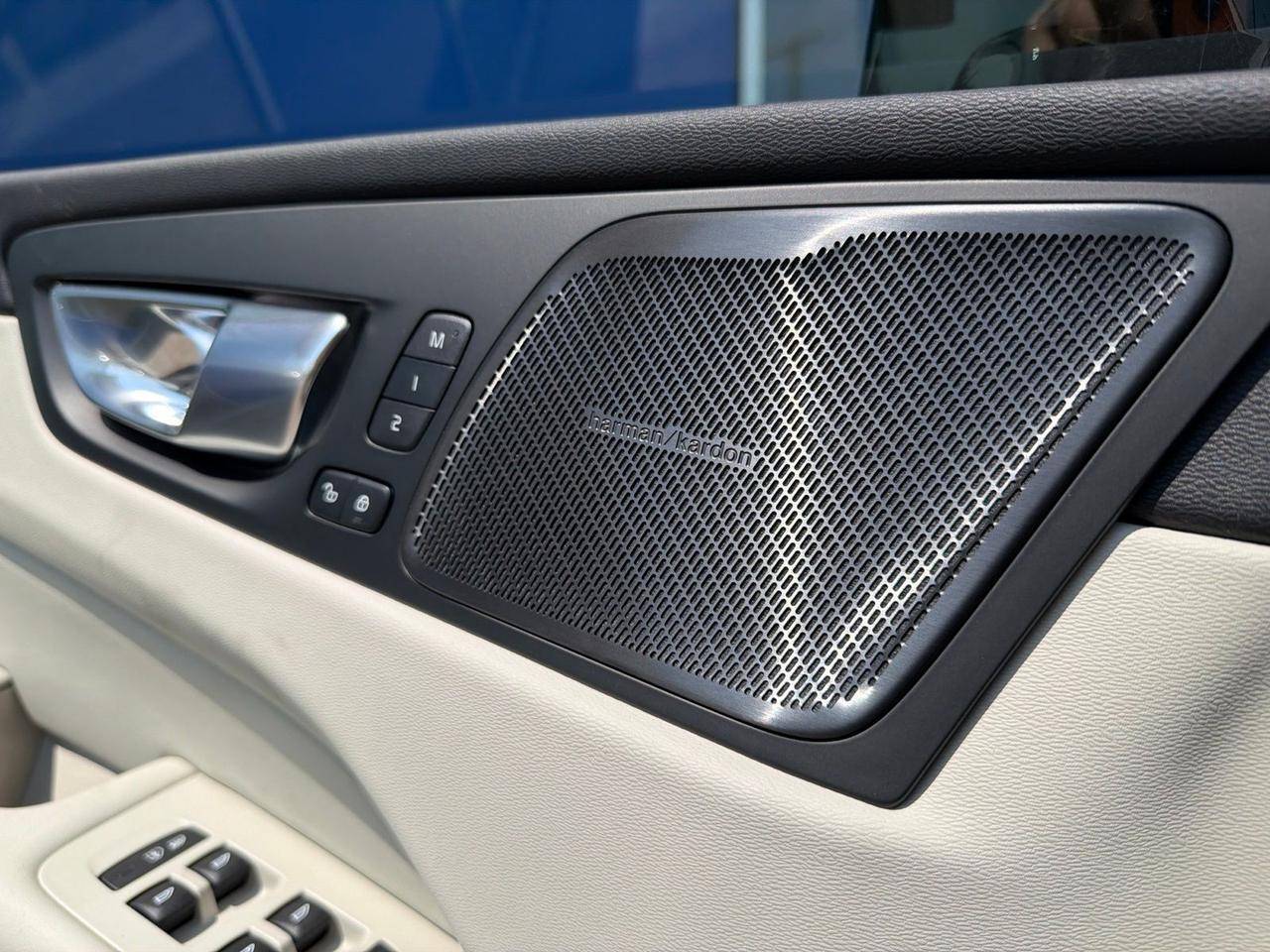 2026 Volvo XC60 Plug-In Hybrid T8 Ultra Bend OR