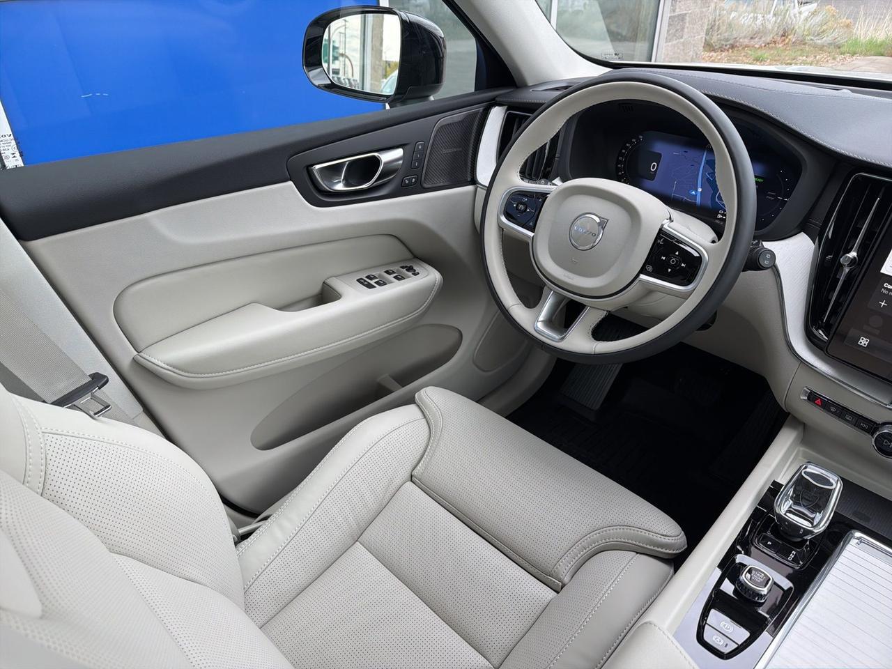2026 Volvo XC60 Plug-In Hybrid T8 Ultra Bend OR