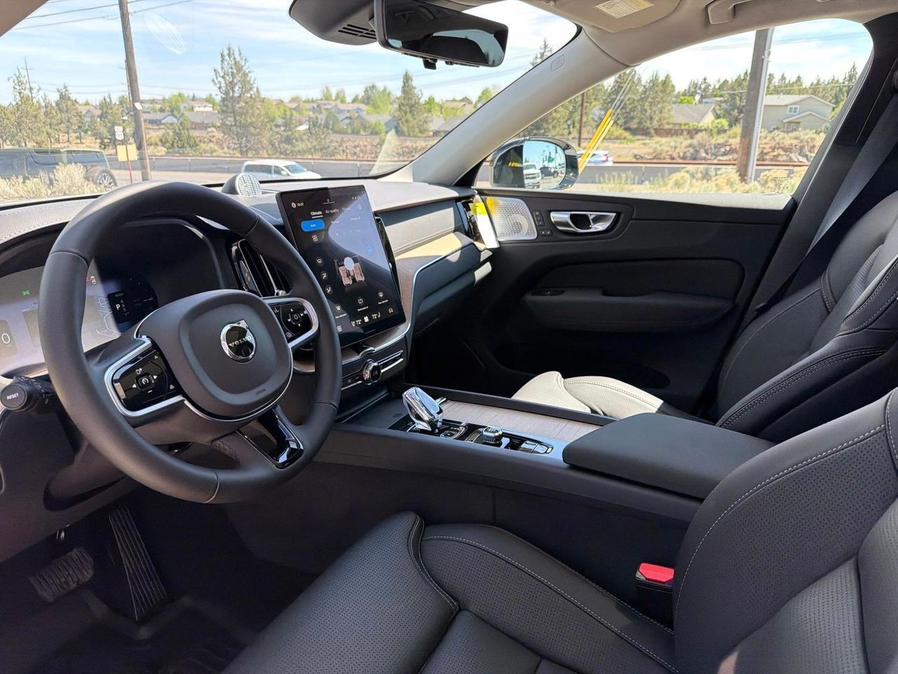 2026 Volvo XC60 Plug-In Hybrid T8 Ultra Bend OR