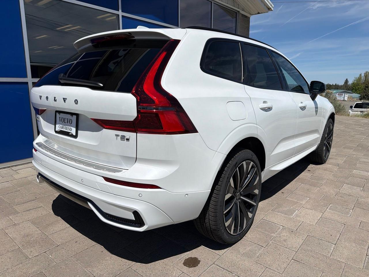 2026 Volvo XC60 Plug-In Hybrid T8 Ultra Bend OR