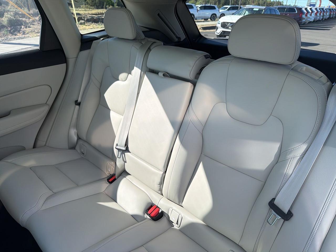 2026 Volvo XC60 Plug-In Hybrid T8 Ultra Bend OR