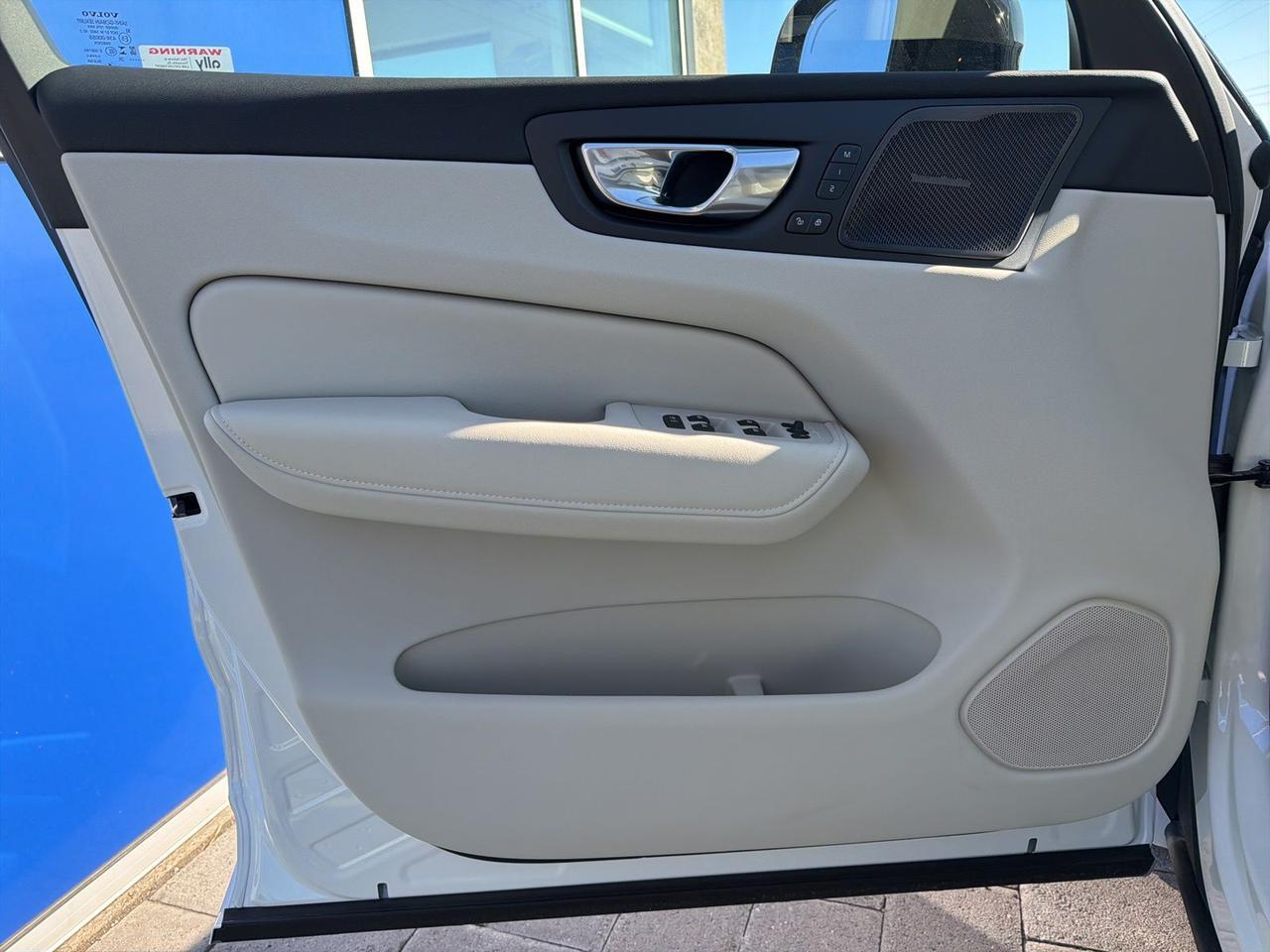 2026 Volvo XC60 Plug-In Hybrid T8 Ultra Bend OR