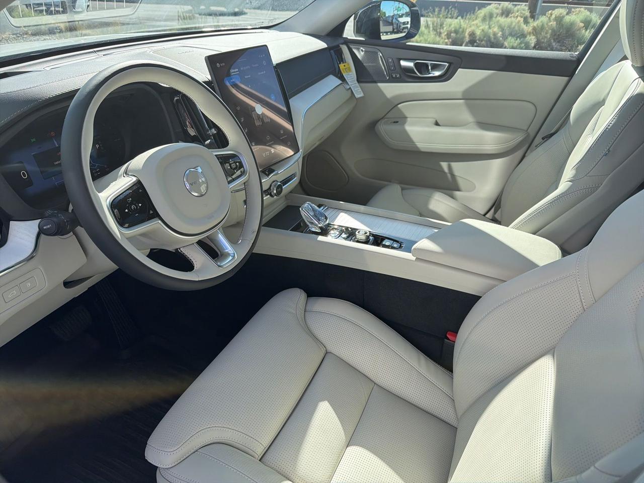 2026 Volvo XC60 Plug-In Hybrid T8 Ultra Bend OR