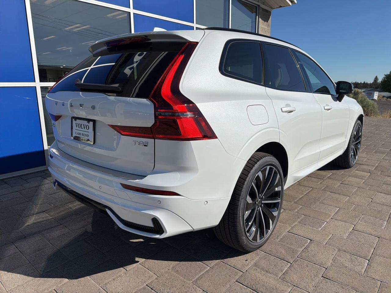 2026 Volvo XC60 Plug-In Hybrid T8 Ultra Bend OR