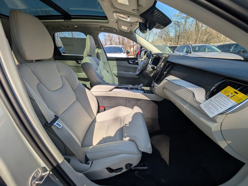 2026 Volvo XC60 Plug-In Hybrid T8 Ultra Hunt Valley MD