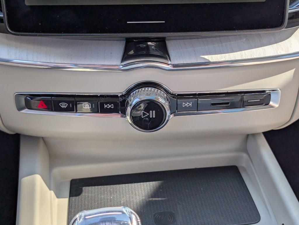 2026 Volvo XC60 Plug-In Hybrid T8 Ultra Hunt Valley MD