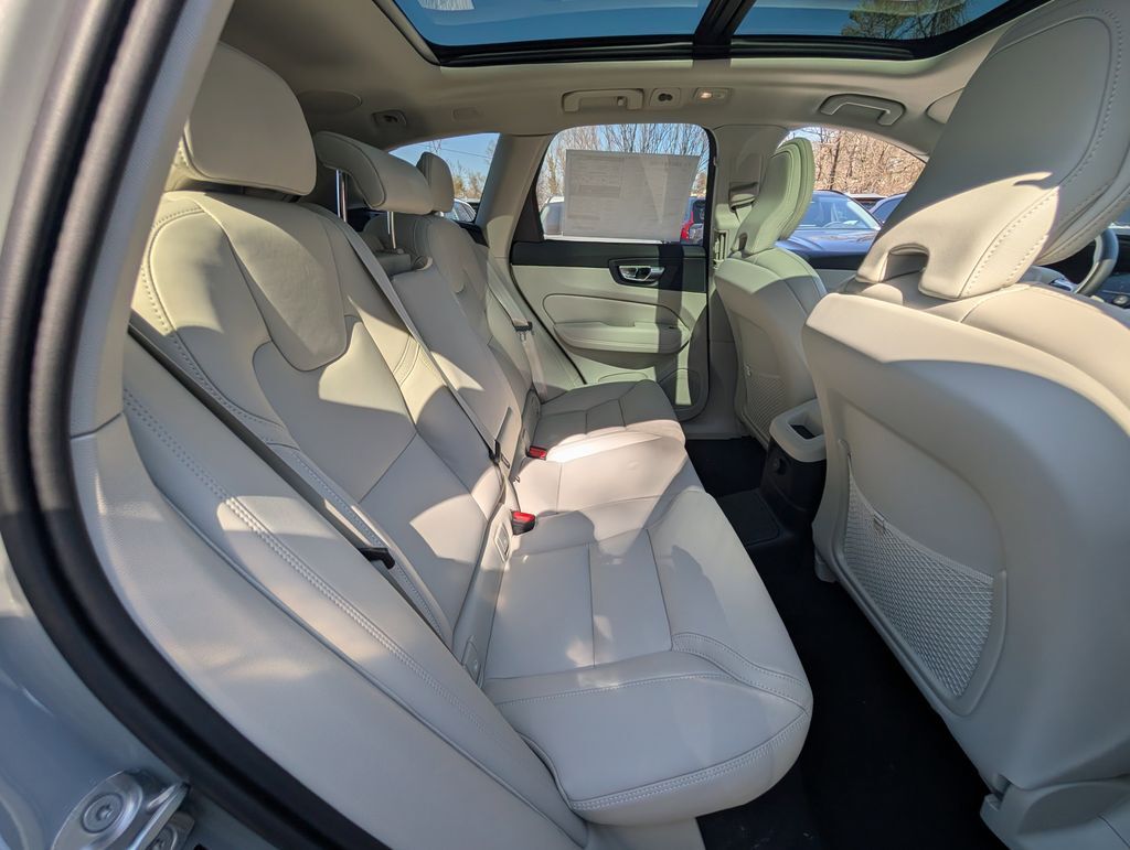 2026 Volvo XC60 Plug-In Hybrid T8 Ultra Hunt Valley MD